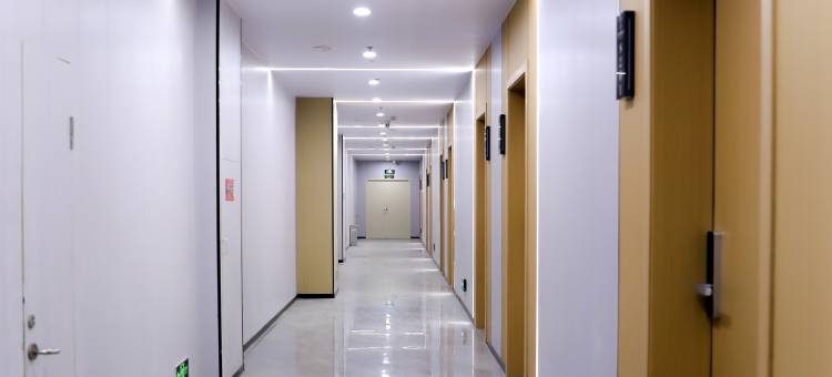 伊泽电竞公寓(王江泾佳源店)图片