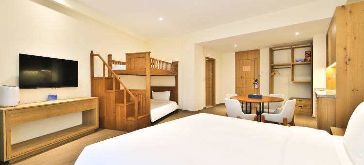 北大湖山湖居酒店图片