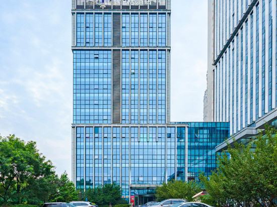 悦居酒店(大连高新万达广场店)