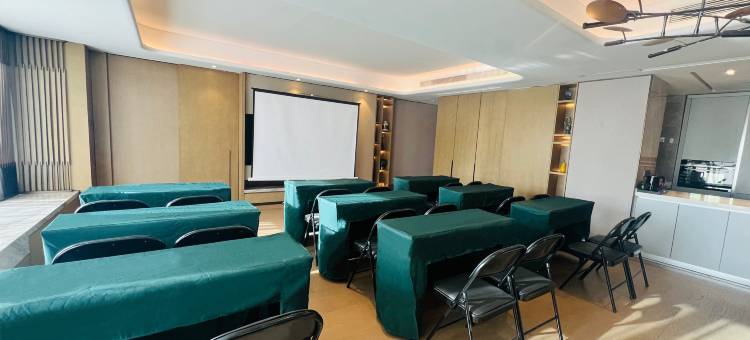 秋果酒店(长春生态广场会展中心净月大学城店)图片