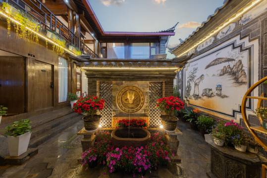 梦田·Garden草木设计师美宿(丽江古城店)