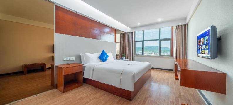 华人易居共享酒店(玉山七里街店)图片