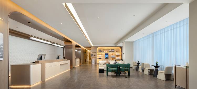 大理洱海国际会展中心亚朵酒店图片