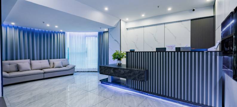 涔蜂电竞电影酒店(宽窄巷子店)图片