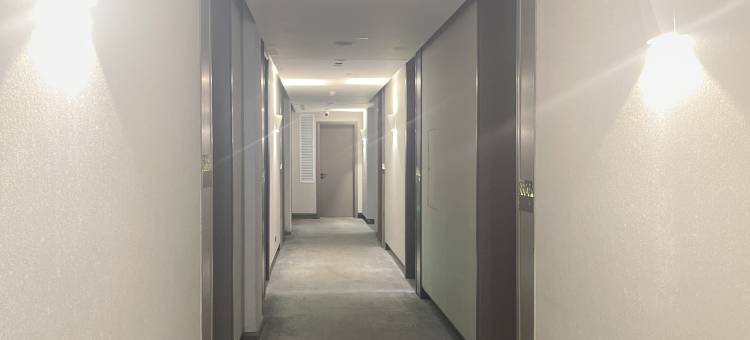 欣苑轻居酒店(乌海东站店)图片