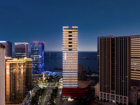 泉州丰泽区东海汇金国际中心亚朵酒店