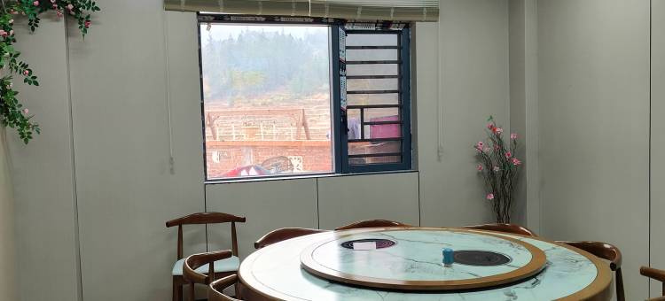 融水宏泰宾馆(滚贝侗族乡店)图片