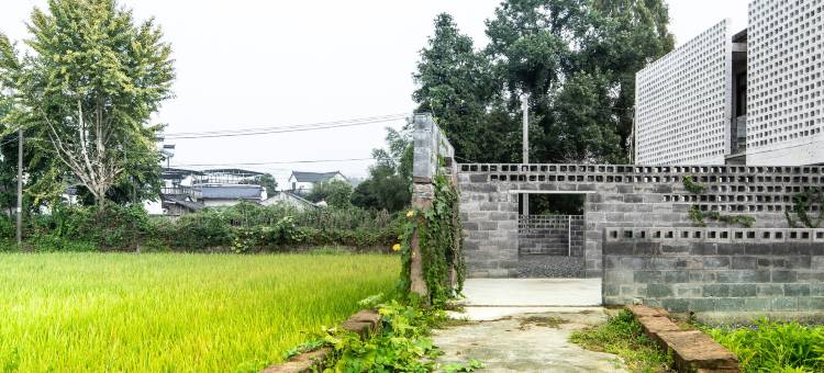 窄门齐云归风图片