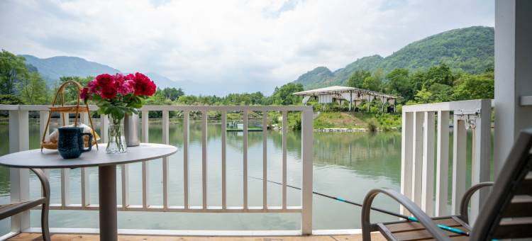 鱼凫湿地湖居民宿图片