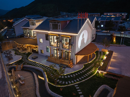 上山上Mistwood Mountain Retreat 山居璞舍民宿(五台山景区店)