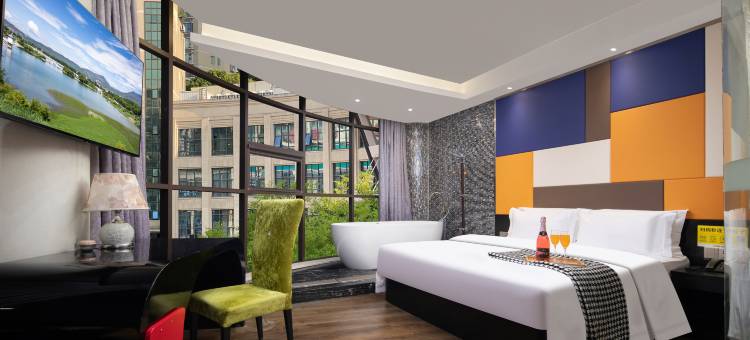 艾美瑞酒店(十堰市政府环球港店)图片