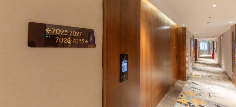 丘奈CHILLNOW(广州设计之都鹤龙地铁站店)图片