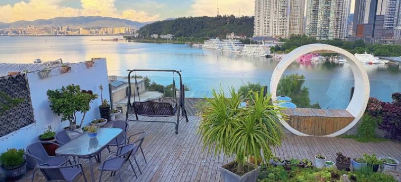 大理海天一色海景酒店(洱海公园兴盛大桥店)图片