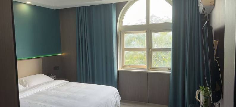 云岛风格栈(巢湖中凯景湖豪庭店)图片