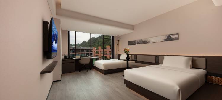 凤凰古城虹桥亚朵酒店图片