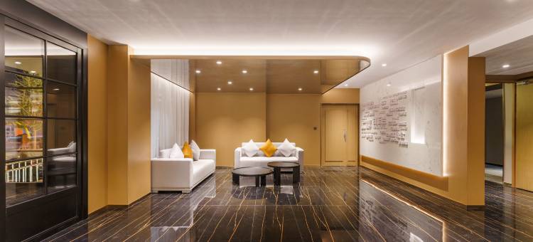 白玉兰酒店(锦州凌海九华山公园店)图片