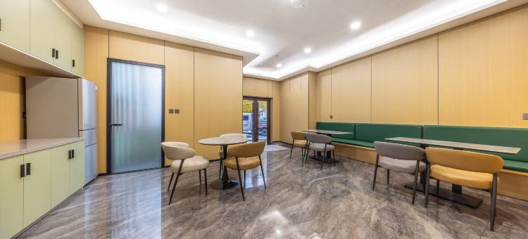 白银虹桥欢阁酒店图片