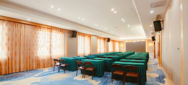 维也纳国际酒店(库车幸福路店)图片