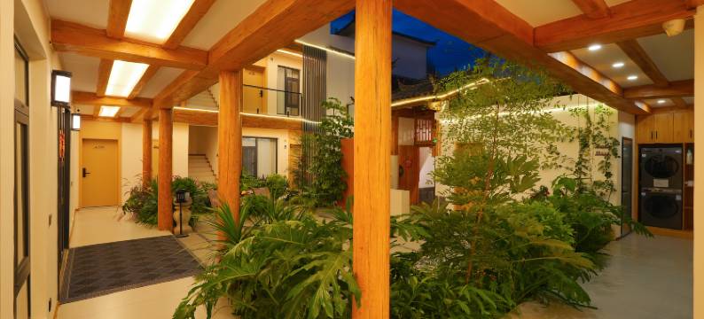 相遇ShanYin·VIEW伴山度·观古城全景咖啡美宿(丽江古城北门店)图片