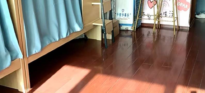 云边儿有个小客栈图片