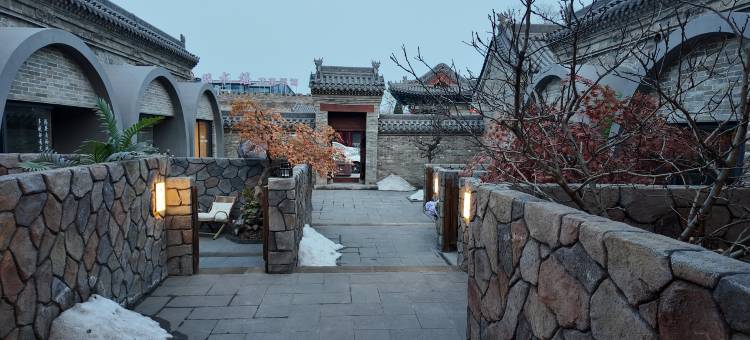 山水间·行云归苑图片