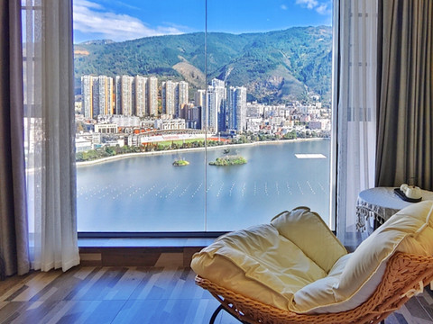 个旧望湖居民宿