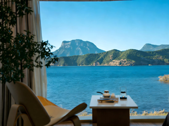 泸沽湖前湖·月遥全湖景度假酒店(泸沽湖普洛码头店)