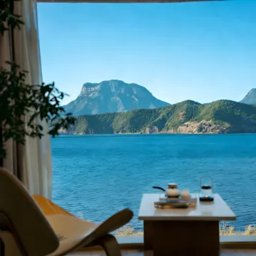 泸沽湖前湖·月遥全湖景度假酒店(泸沽湖普洛码头店)图片