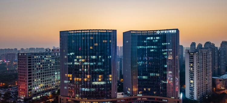 FF设计师酒店(政务区天鹅湖万达店)图片