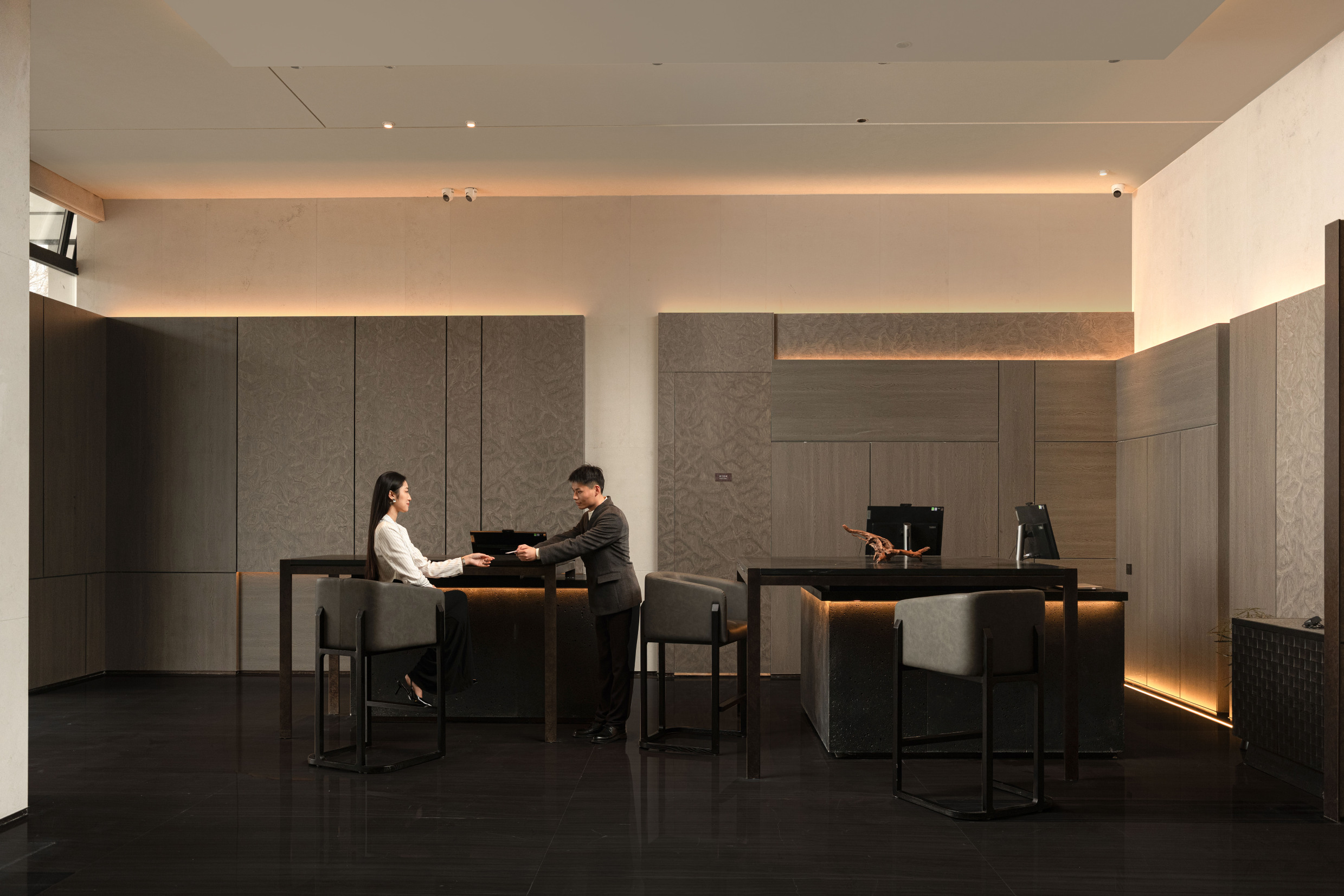 ATOUR HOTEL Zhengzhou Hotel Overview