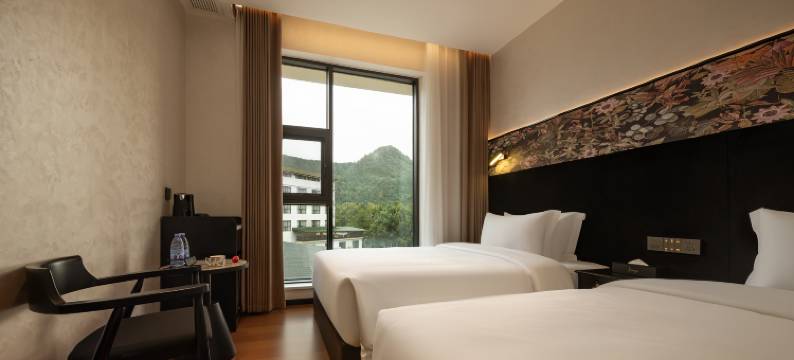 张家界极墨酒店(张家界国家森林公园店)图片