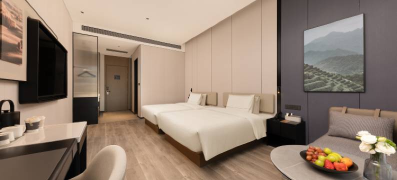 瑞丽德龙国际珠宝城金滇路亚朵酒店图片