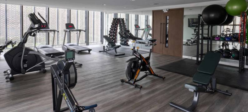 海湾地标顶峰酒店(Cove - Landmark Pinnacle)图片