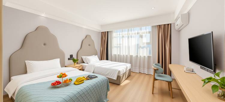 铂瑞国际酒店(咸宁通山月亮湾夜市城店)图片