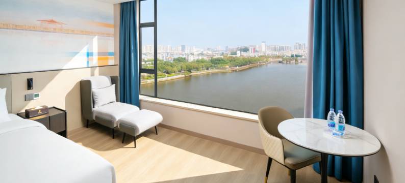 COCO精品酒店(阳江阳西县西湖公园景区店)图片