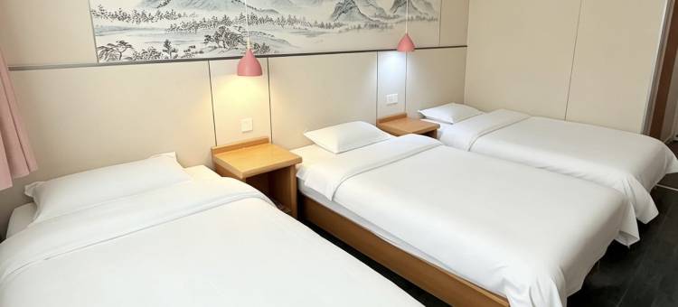 乌鲁木齐禾美酒店(德汇万达和田二街店)图片