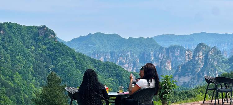 山谷恋·ValleyLove度假观景民宿(张家界森林公园梓木岗中门店)图片