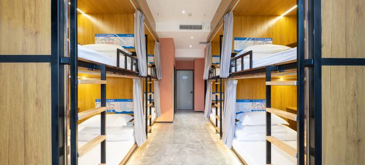 轻住·沙海酒店(经开万达广场高铁站店)图片