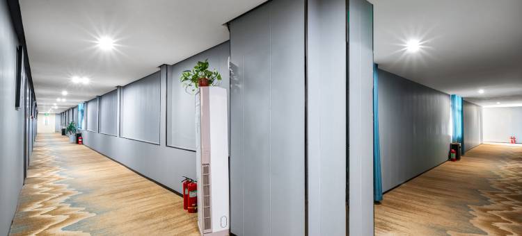 倾城芸舍酒店(邓州古城广场车站店)图片