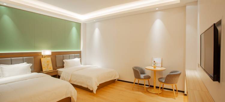 广宁小叶时尚酒店图片