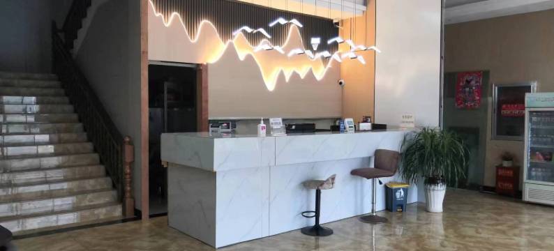 耿马孟定紫气东来酒店图片