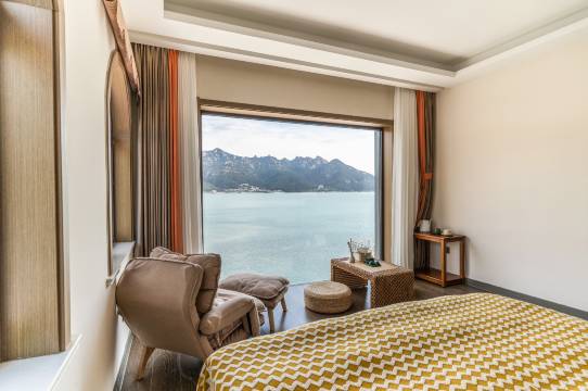 青岛柒涧海悬崖海景民宿(崂山风景区店)预订价格,联系电话位置地址【携程酒店】