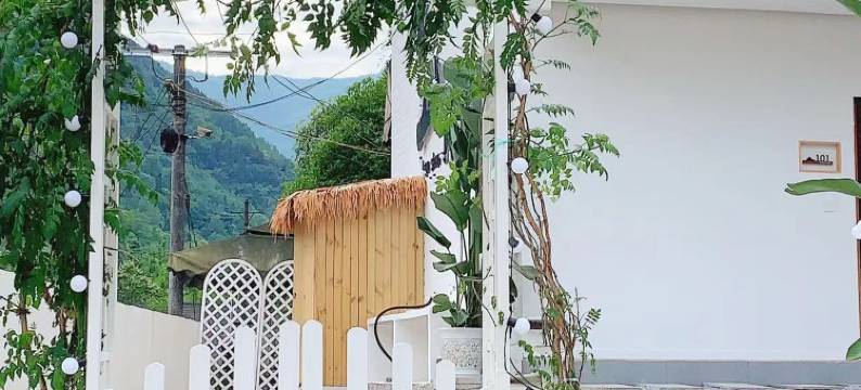 西岭雪山半山民宿图片