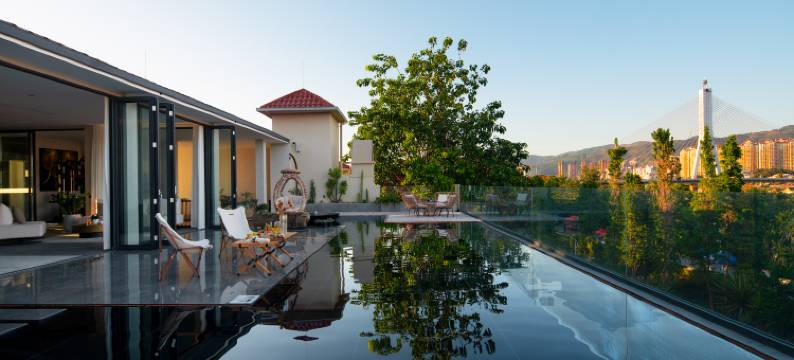 西双版纳景洪云归270度空中水镜观景美宿(泼水广场店)图片