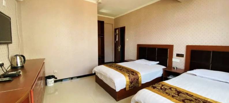 霍尔果斯艳阳天旅店图片