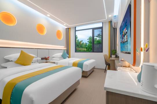 天悦轻雅酒店(昆明肿瘤医院店)