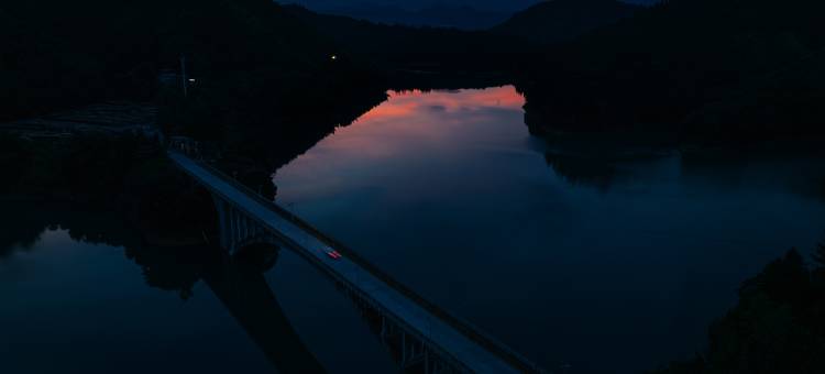 那山那水·森林营地图片