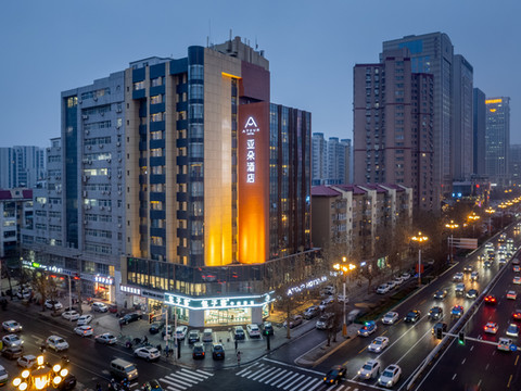 石家庄万象城艺术中心亚朵酒店