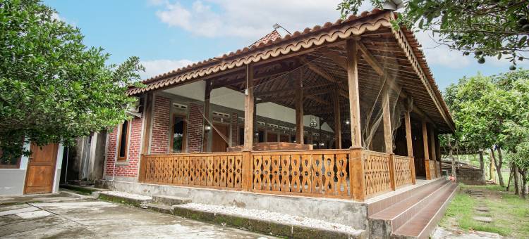 恩达勒姆萨宾伊斯兰酒店(Joglo Ndalem Sabine Syariah)图片