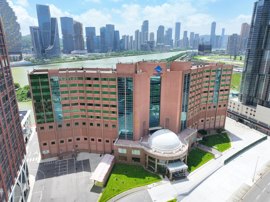 澳门皇庭海景酒店